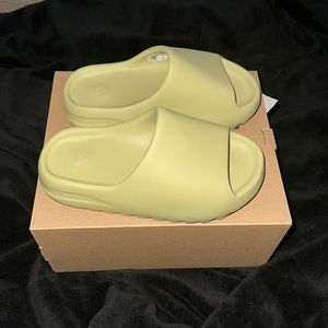 yeezy slide